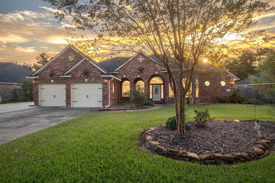 Property photo for 32510 Riverwood Drive, Magnolia, TX