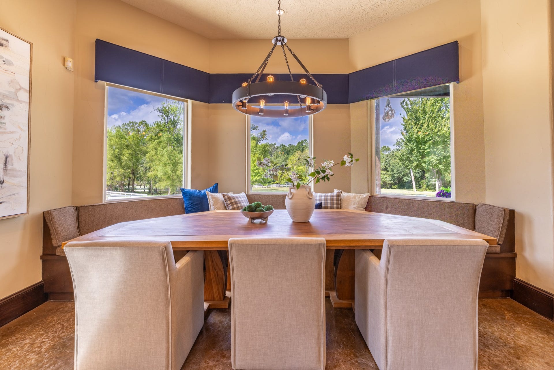 24005 Old Dobbin Plantersville Road, Montgomery, TX 77316 Sunlit and welcoming, the breakfast room turns everyday coffee and meals into cherished rituals.