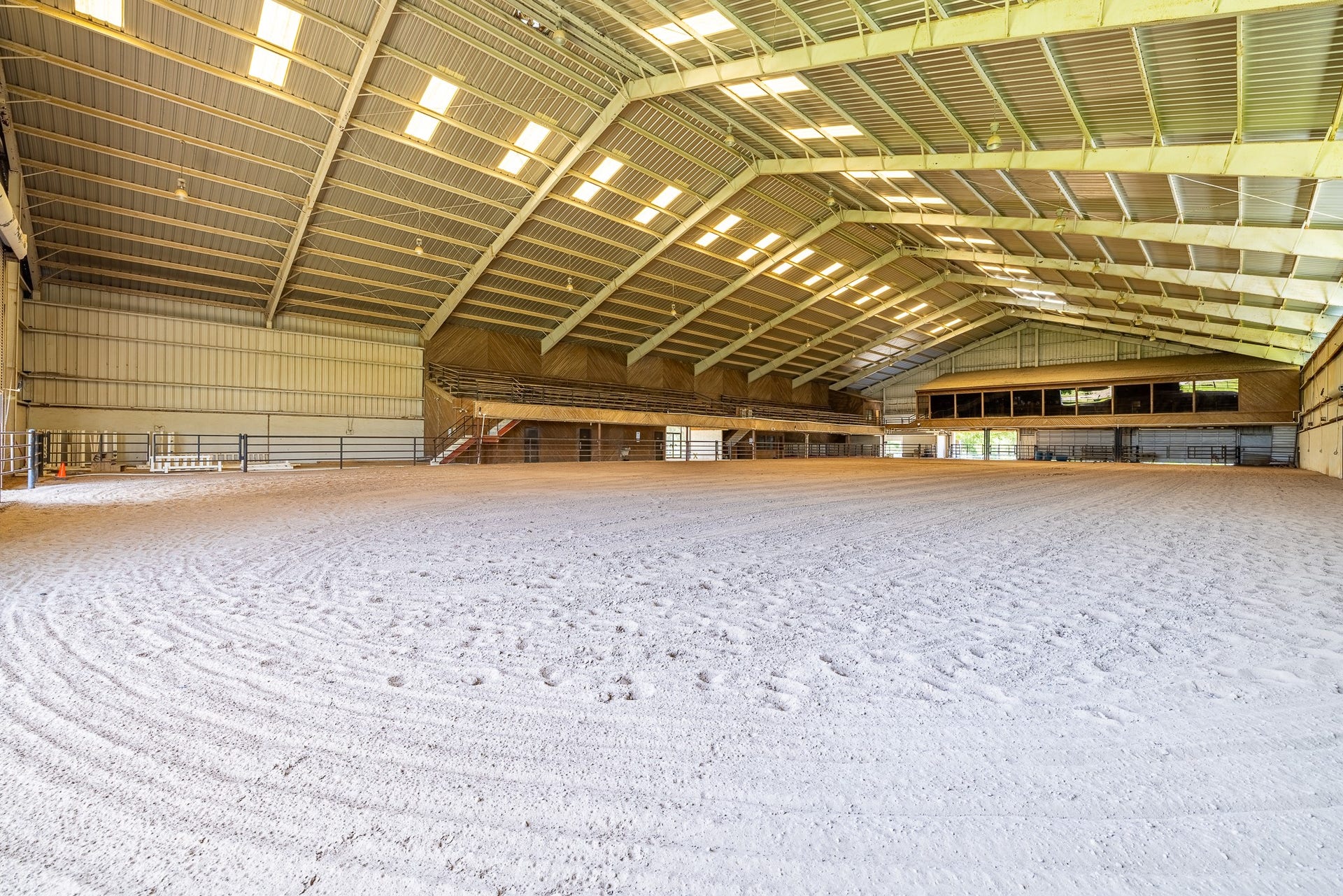 24005 Old Dobbin Plantersville Road, Montgomery, TX 77316 Perfection Ranch's indoor arena makes year-round riding part of this extraordinary daily lifestyle.