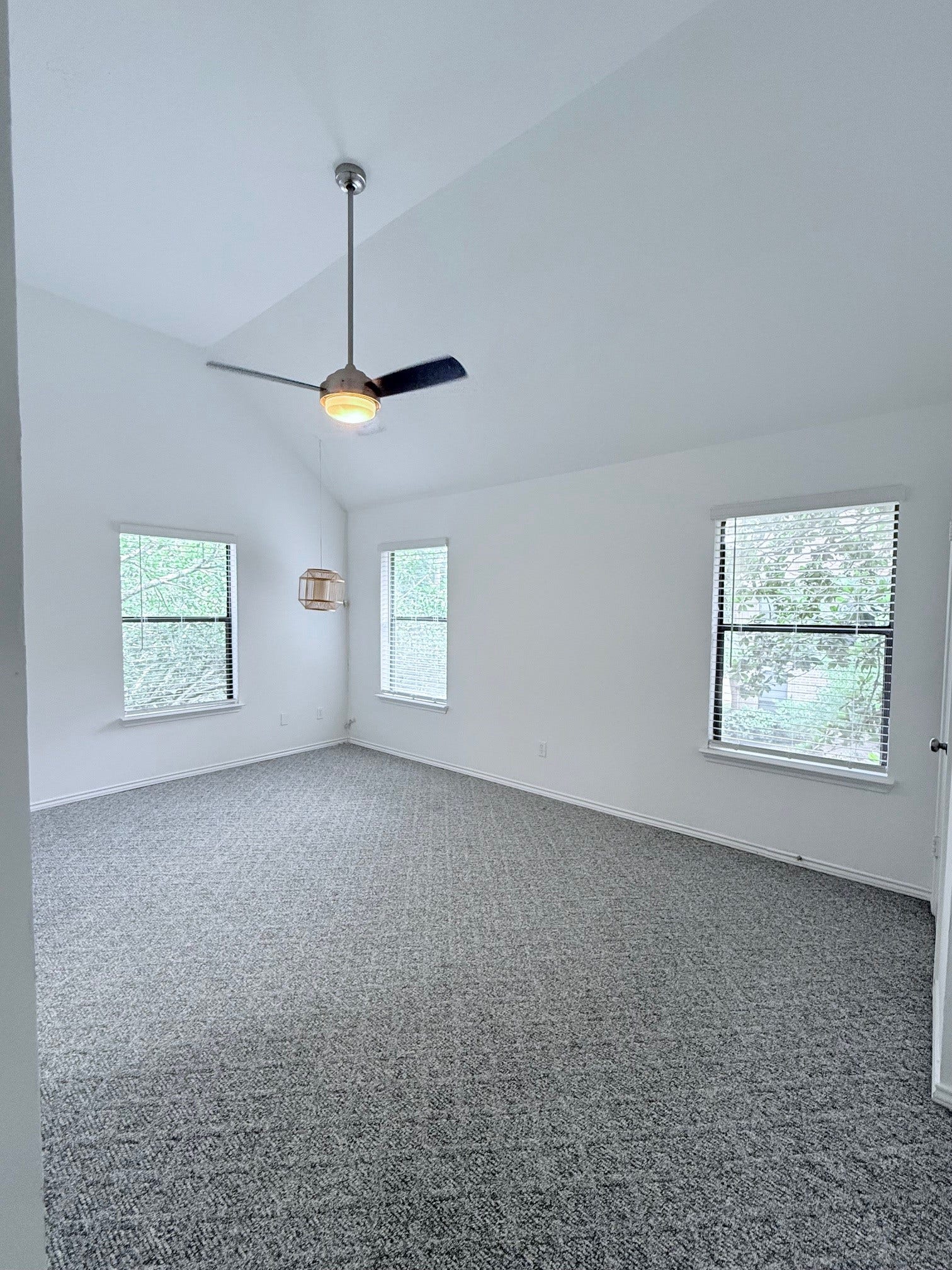 1011 Hamblen Road, #207, Kingwood, TX 77339 Primary bedroom