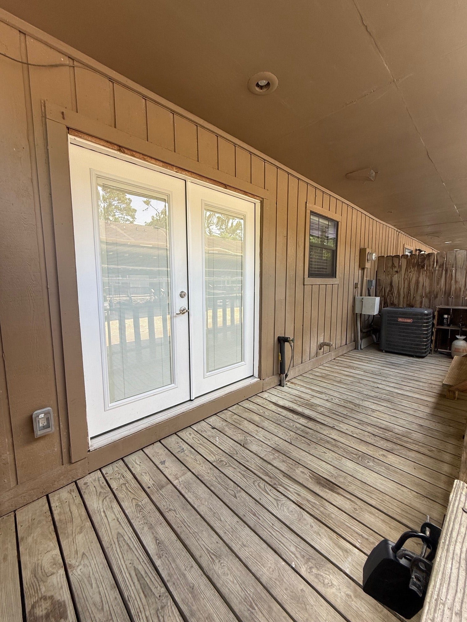 1011 Hamblen Road, #207, Kingwood, TX 77339 Patio deck