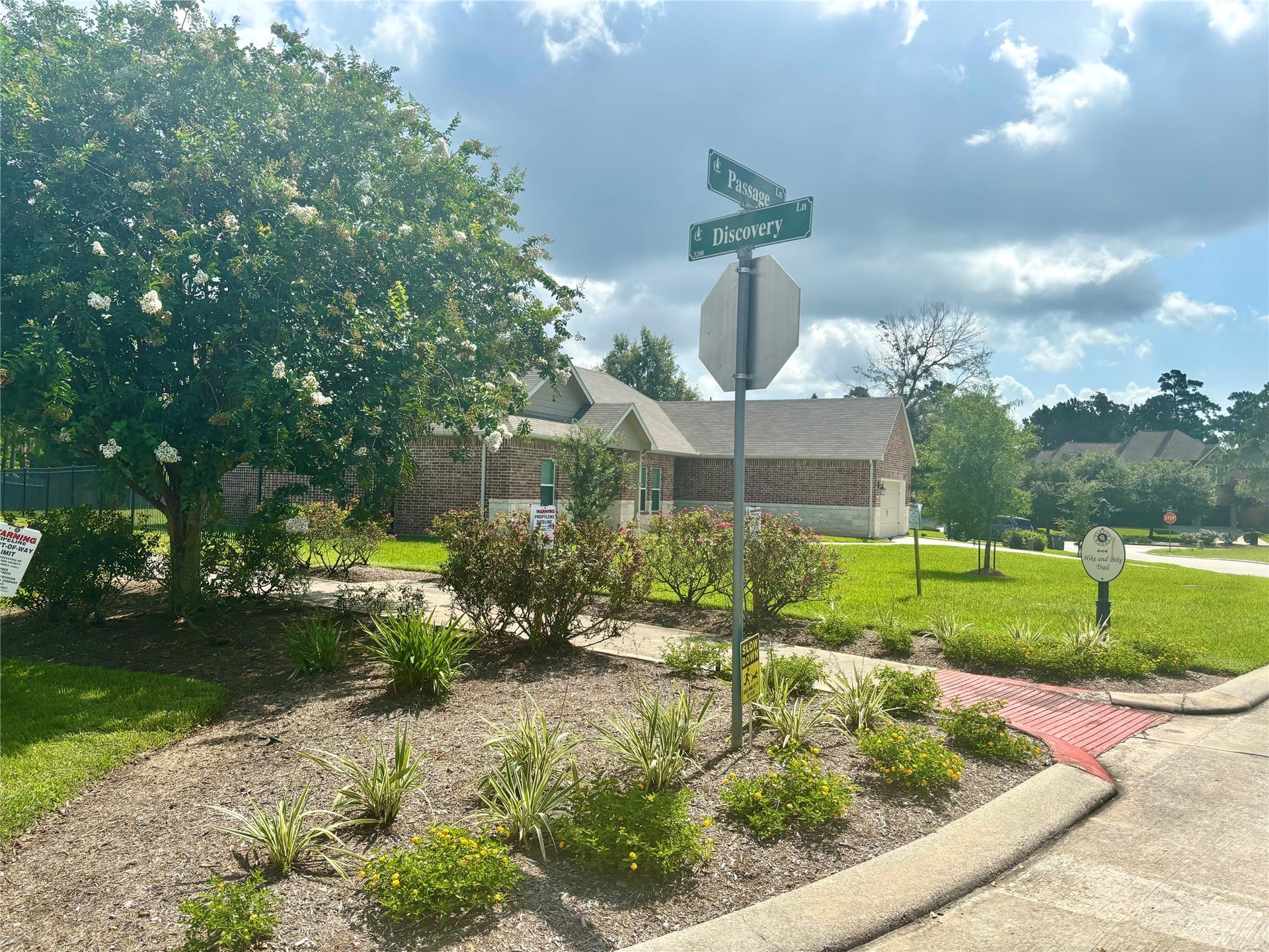3311 Passage Lane, Conroe, TX 77301 3311 Passage Lane, Conroe, TX 77301