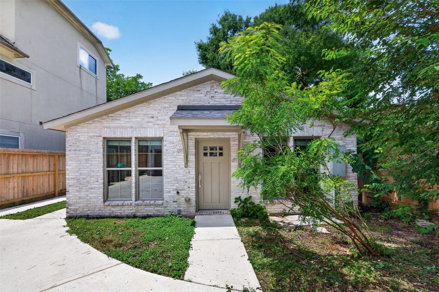 Property photo for 6441 Kirby Drive, Houston, TX