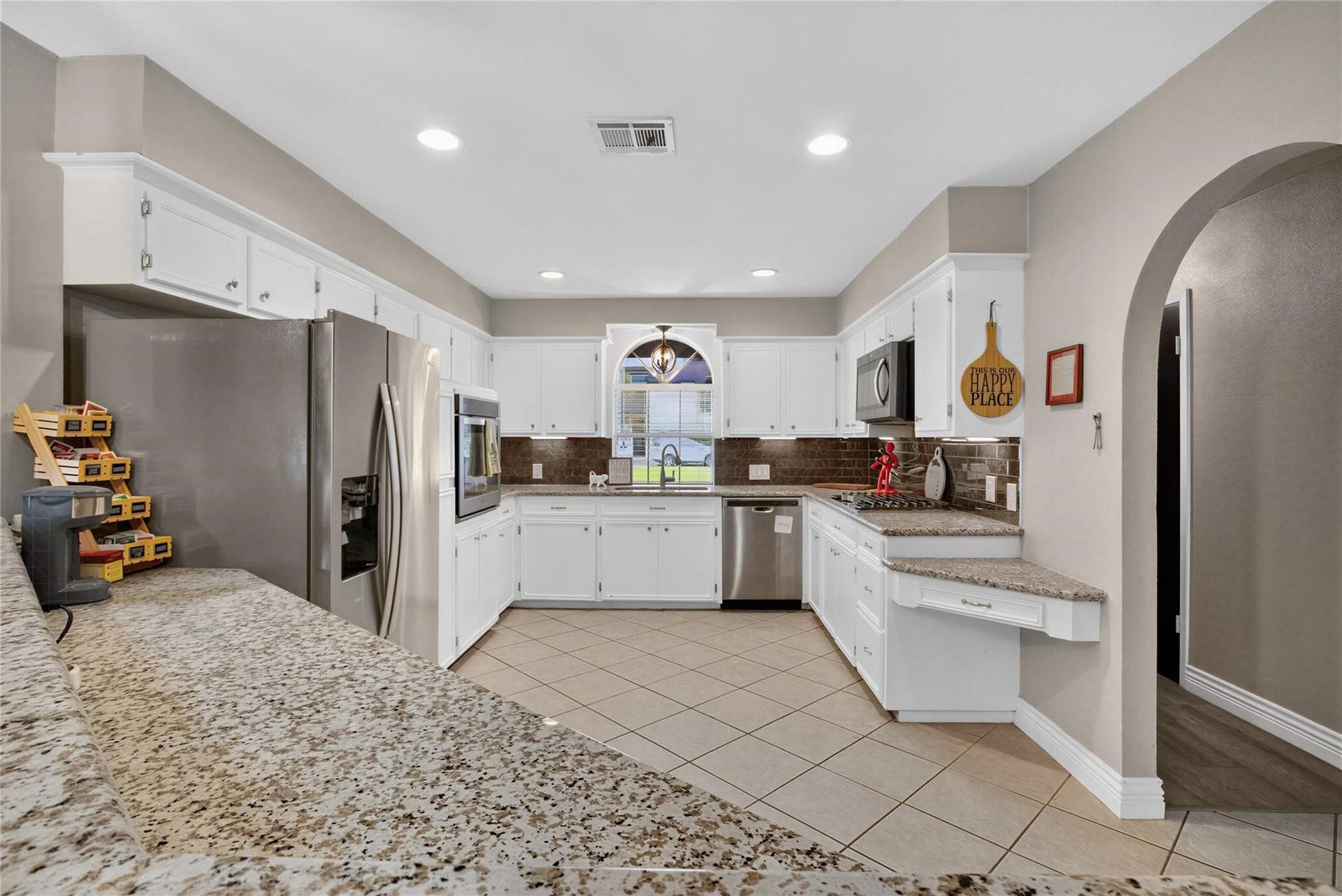 5451 Appleblossom Lane, Friendswood, TX 77546 5451 Appleblossom Lane, Friendswood, TX 77546