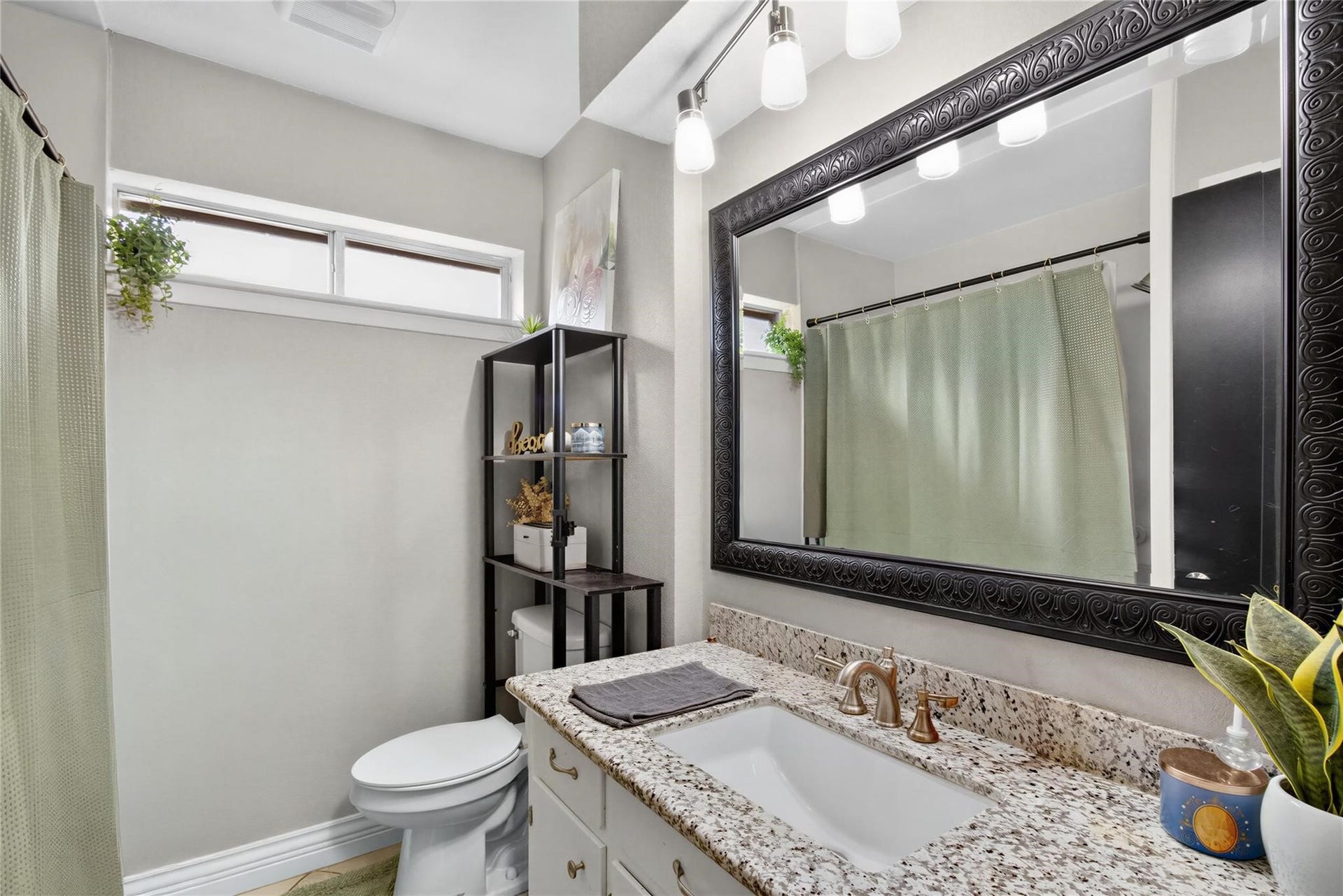 5451 Appleblossom Lane, Friendswood, TX 77546 5451 Appleblossom Lane, Friendswood, TX 77546