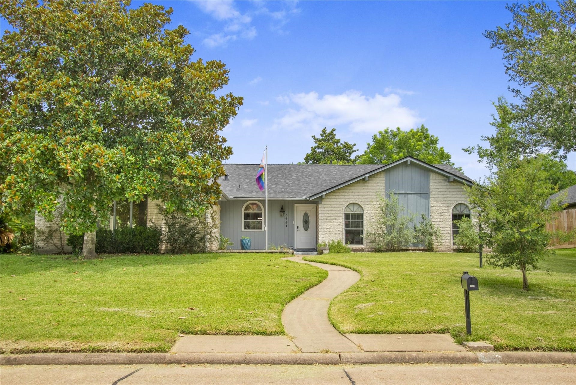 5451 Appleblossom Lane, Friendswood, TX 77546 5451 Appleblossom Lane, Friendswood, TX 77546