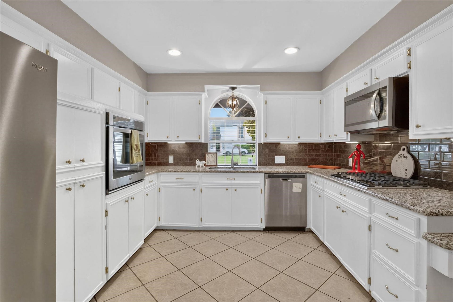 5451 Appleblossom Lane, Friendswood, TX 77546 5451 Appleblossom Lane, Friendswood, TX 77546