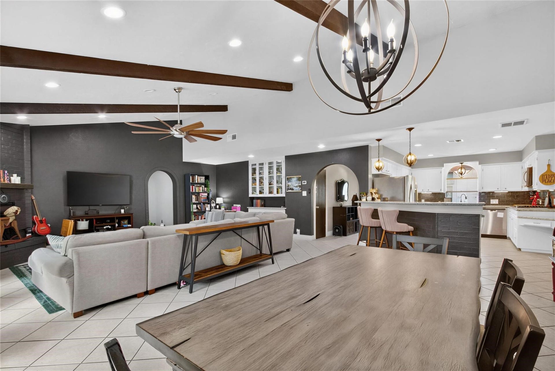 5451 Appleblossom Lane, Friendswood, TX 77546 5451 Appleblossom Lane, Friendswood, TX 77546