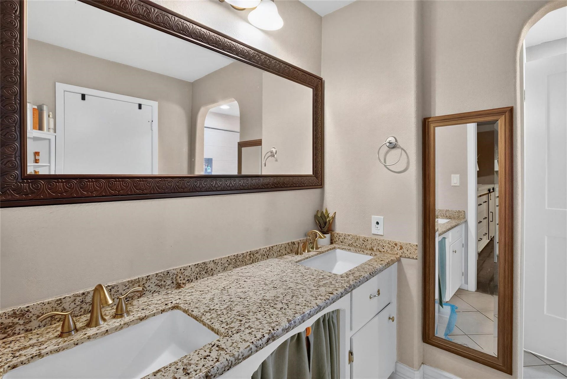 5451 Appleblossom Lane, Friendswood, TX 77546 5451 Appleblossom Lane, Friendswood, TX 77546