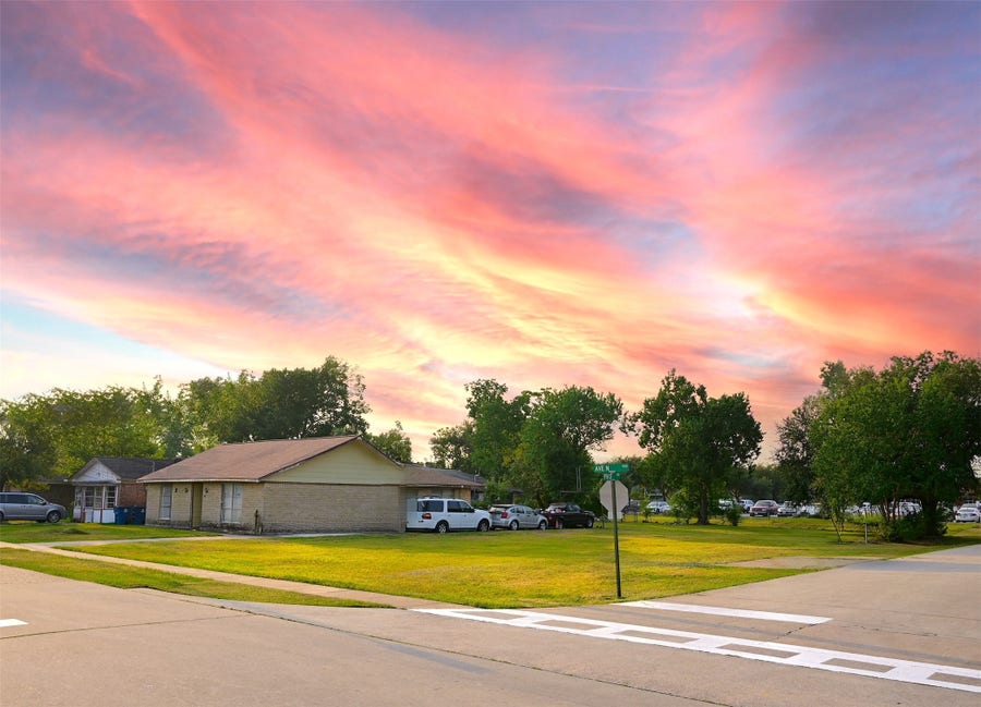 Property photo for 902 Avenue N, South Houston, TX