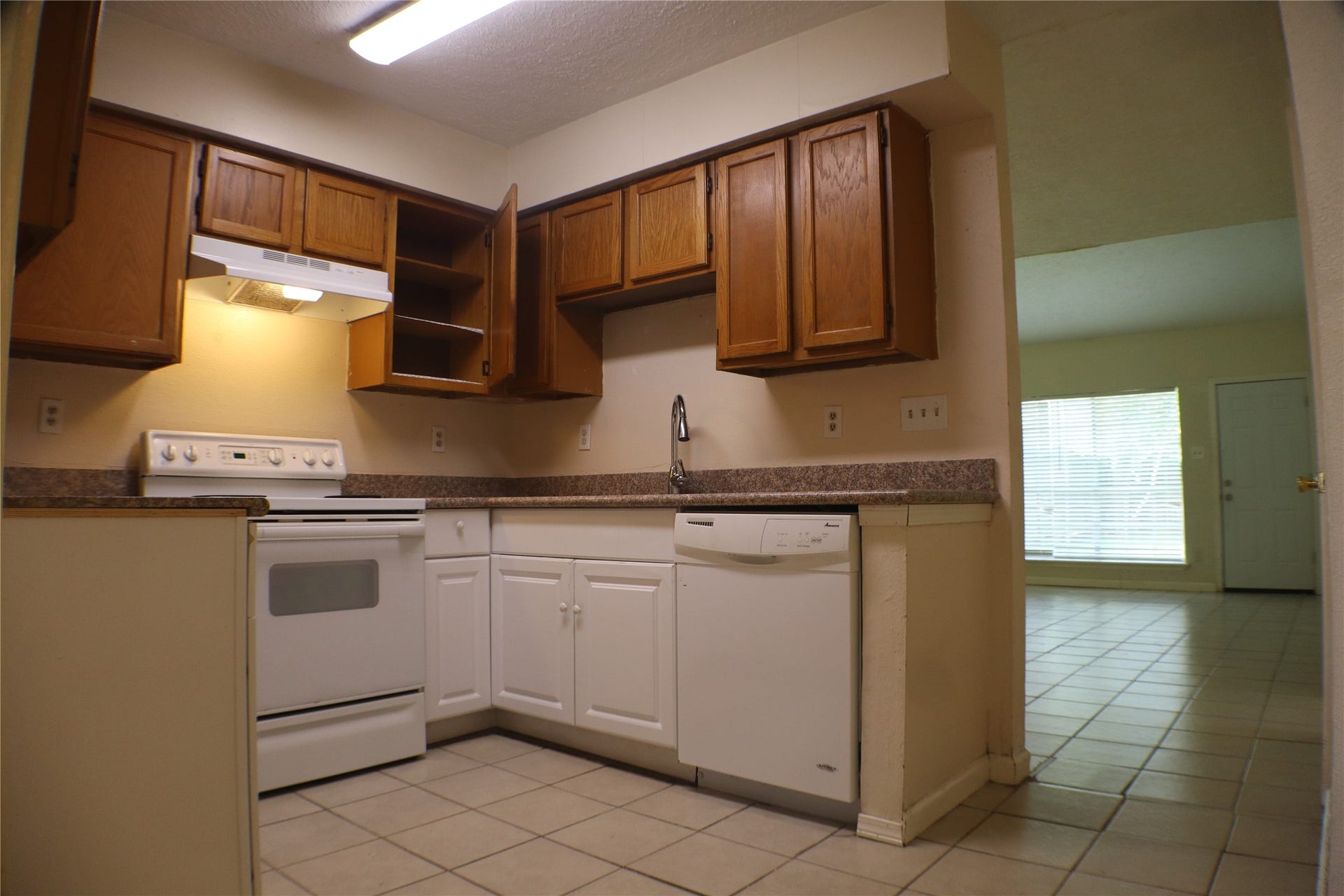 19307 Lazy Valley Drive, Katy, TX 77449 19307 Lazy Valley Drive, Katy, TX 77449
