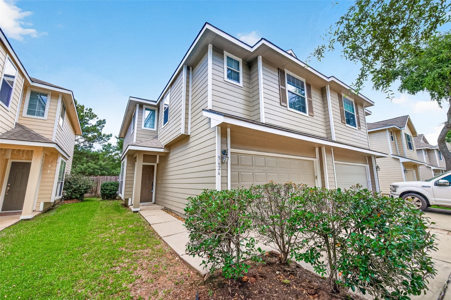 Property photo for 5626 Claybeck Lane, Katy, TX