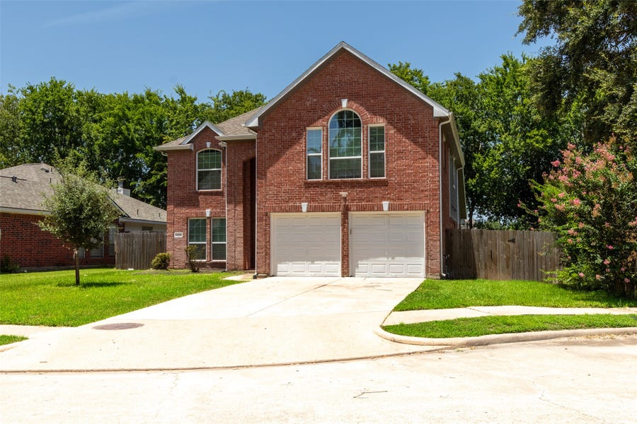 Property photo for 15006 Sapling Oak Court, Houston, TX