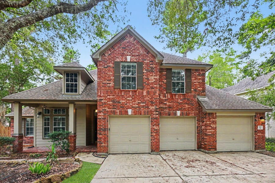 Property photo for 83 E Whistlers Bend Circle, Conroe, TX