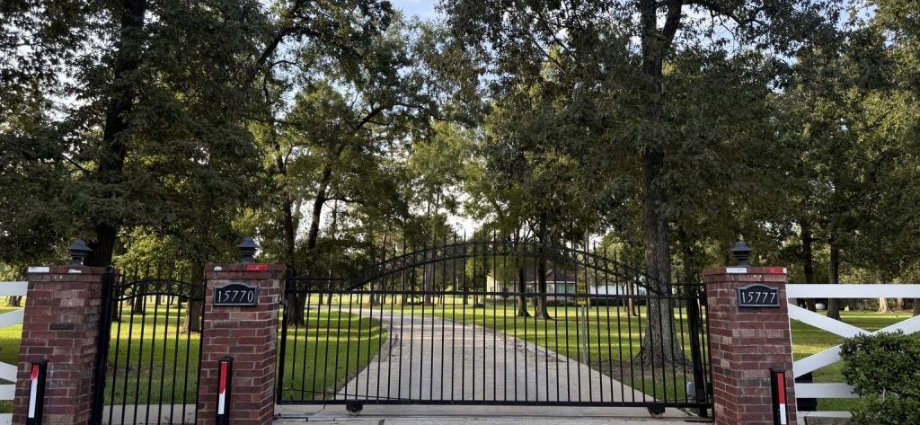 15777 Skeg Drive, Crosby, TX 77532 15777 Skeg Drive, Crosby, TX 77532