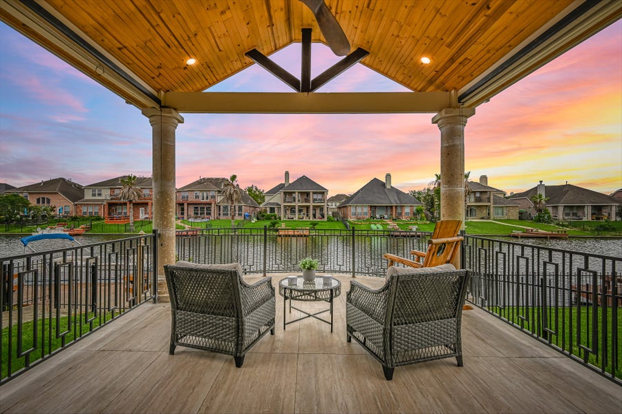 Property photo for 18022 Dunoon Bay Point Court, Cypress, TX