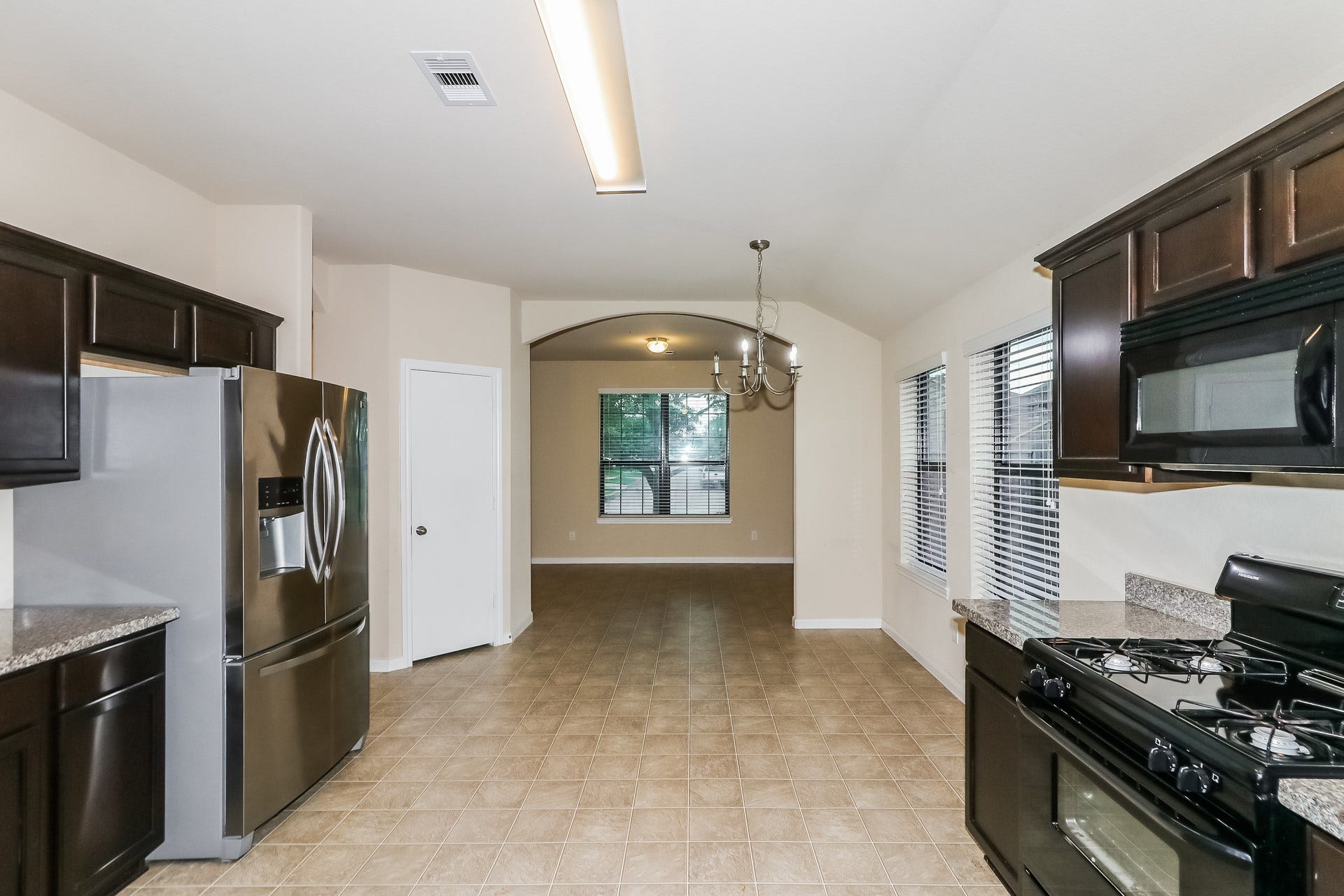 429 De Coster Boulevard, Alvin, TX 77511 429 De Coster Boulevard, Alvin, TX 77511
