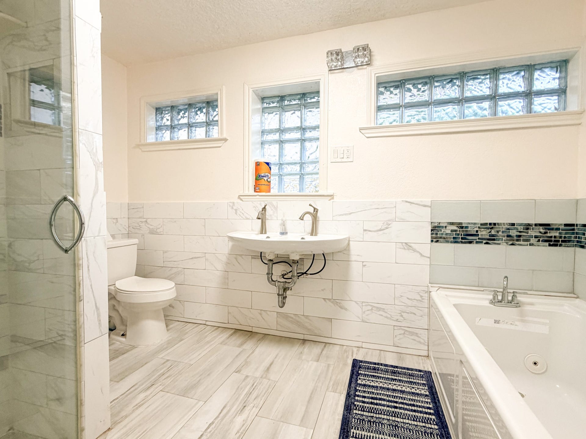 27 Marlin Lane, Baytown, TX 77520 27 Marlin Lane, Baytown, TX 77520