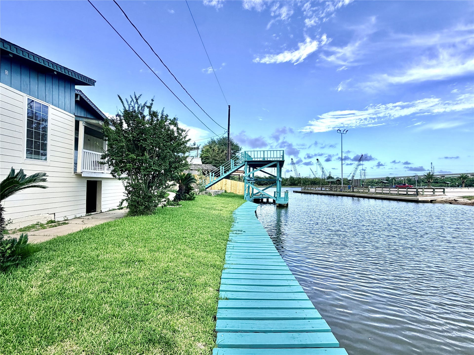27 Marlin Lane, Baytown, TX 77520 27 Marlin Lane, Baytown, TX 77520