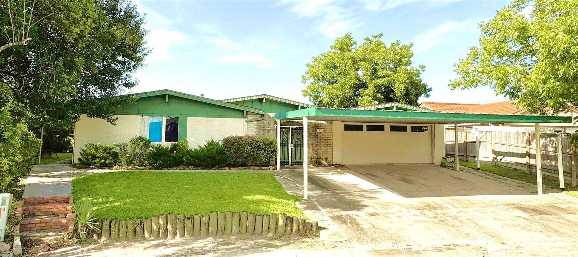 27 Marlin Lane, Baytown, TX 77520 27 Marlin Lane, Baytown, TX 77520