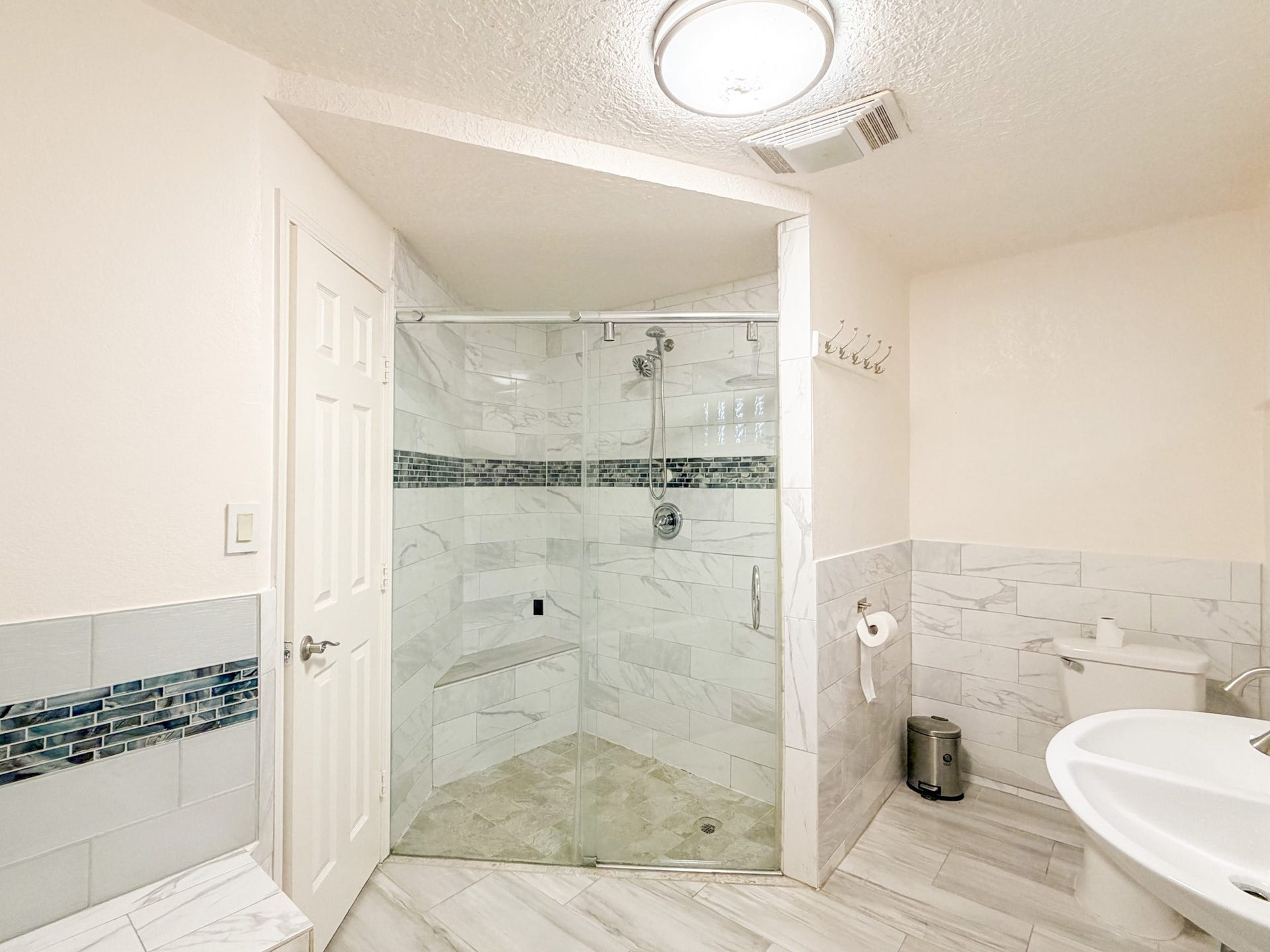 27 Marlin Lane, Baytown, TX 77520 27 Marlin Lane, Baytown, TX 77520