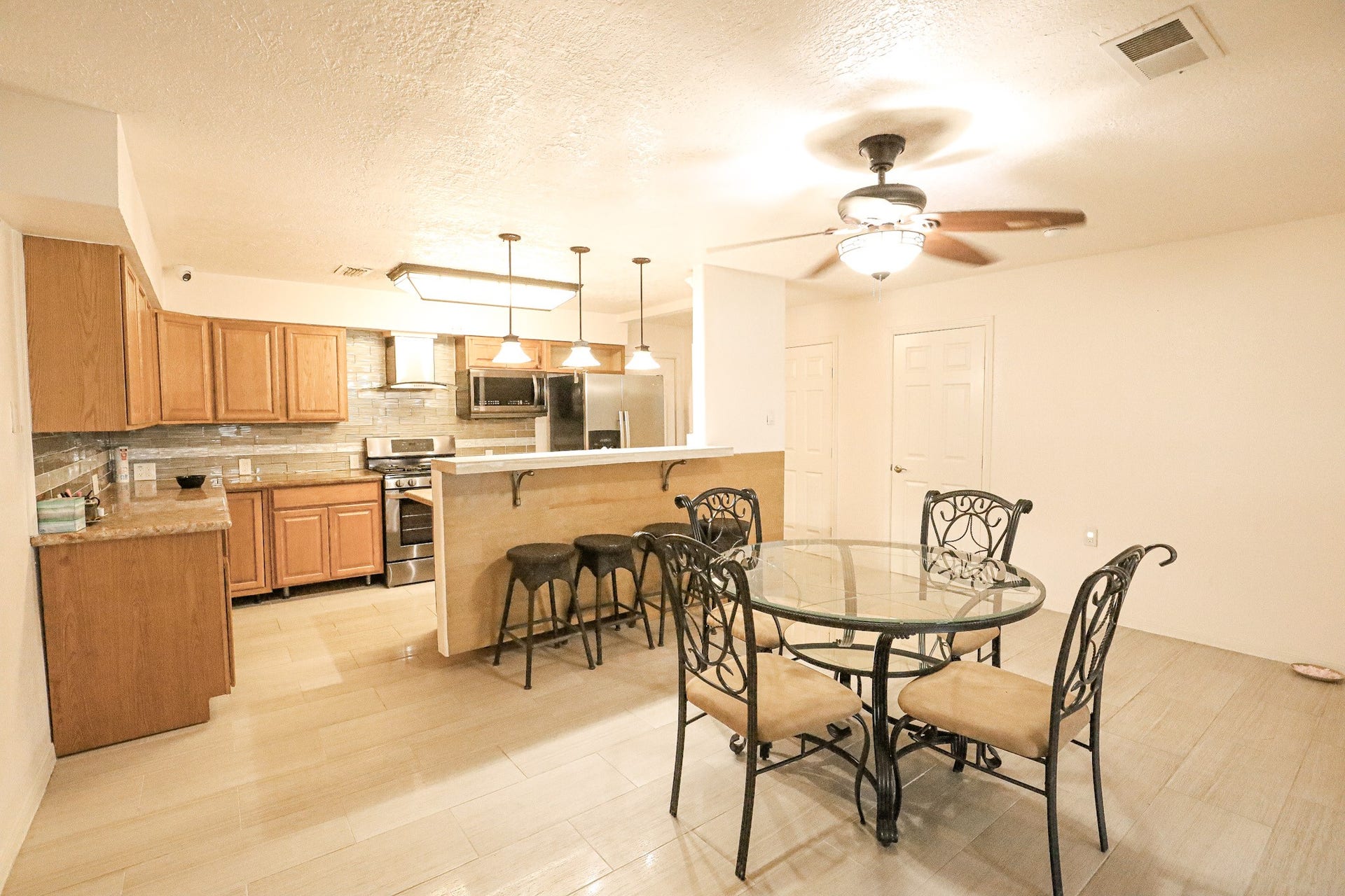 27 Marlin Lane, Baytown, TX 77520 27 Marlin Lane, Baytown, TX 77520