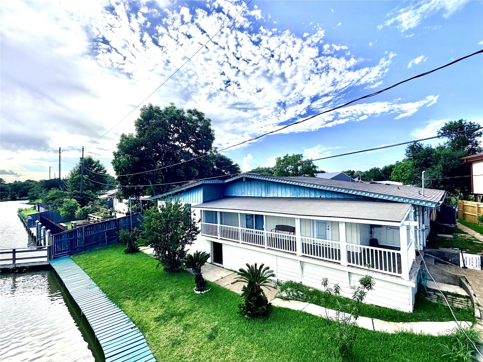 27 Marlin Lane, Baytown, TX 77520 27 Marlin Lane, Baytown, TX 77520