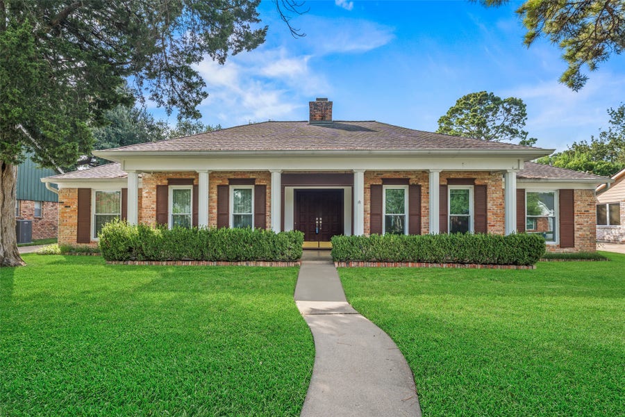 Property photo for 2206 Rosefield Drive, Houston, TX