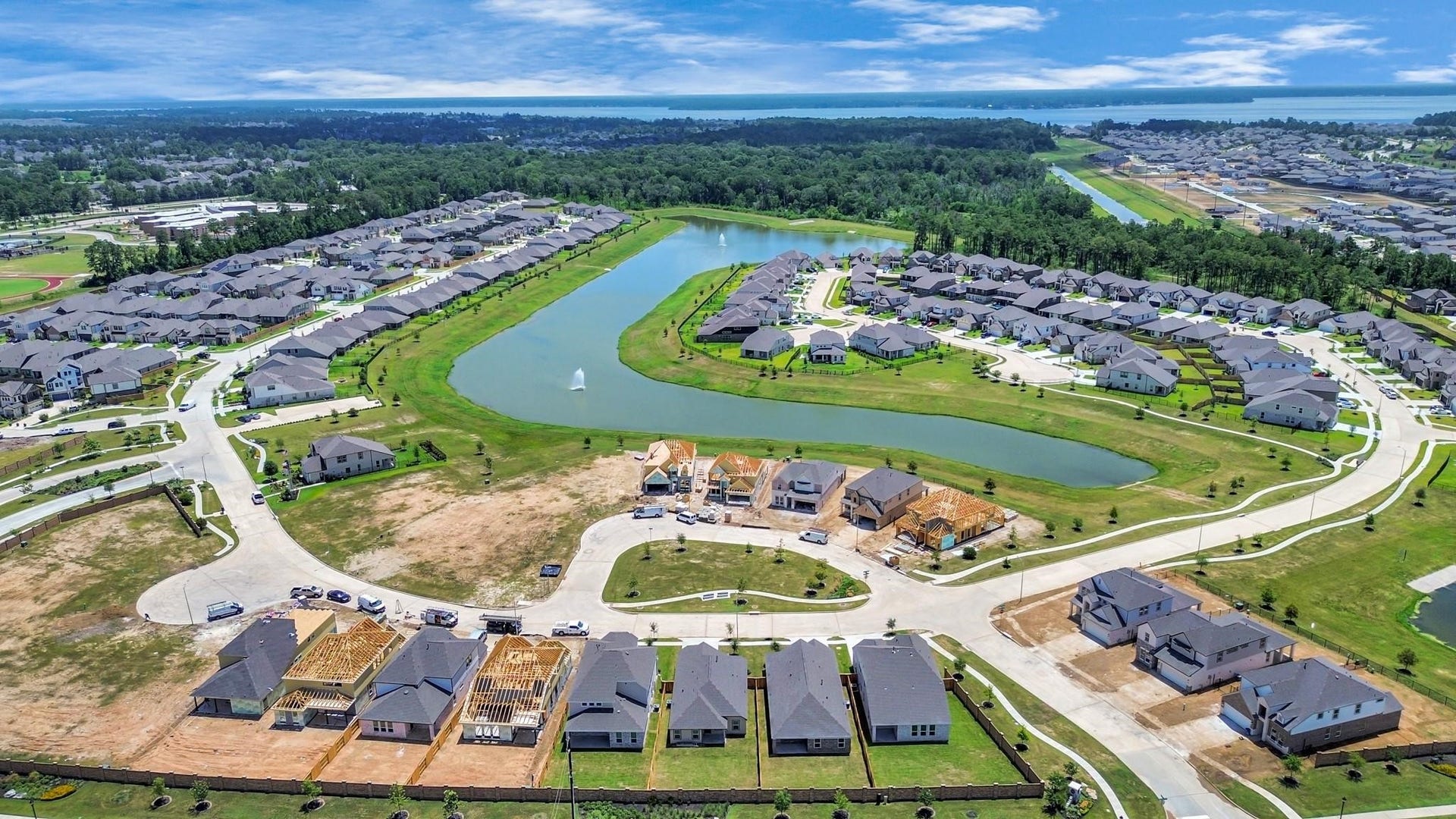 15611 Kirkton Raye Drive, Humble, TX 77346 Aerial view showing the proximity to the lake.