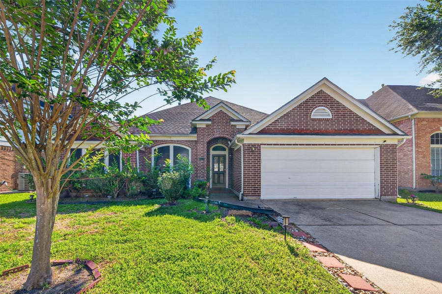 Property photo for 2731 Welborn Court, Missouri City, TX