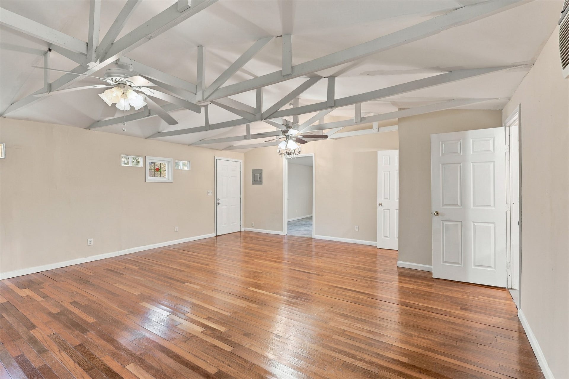 4505 Larch Lane, #C, Bellaire, TX 77401 4505 Larch Lane, #C, Bellaire, TX 77401