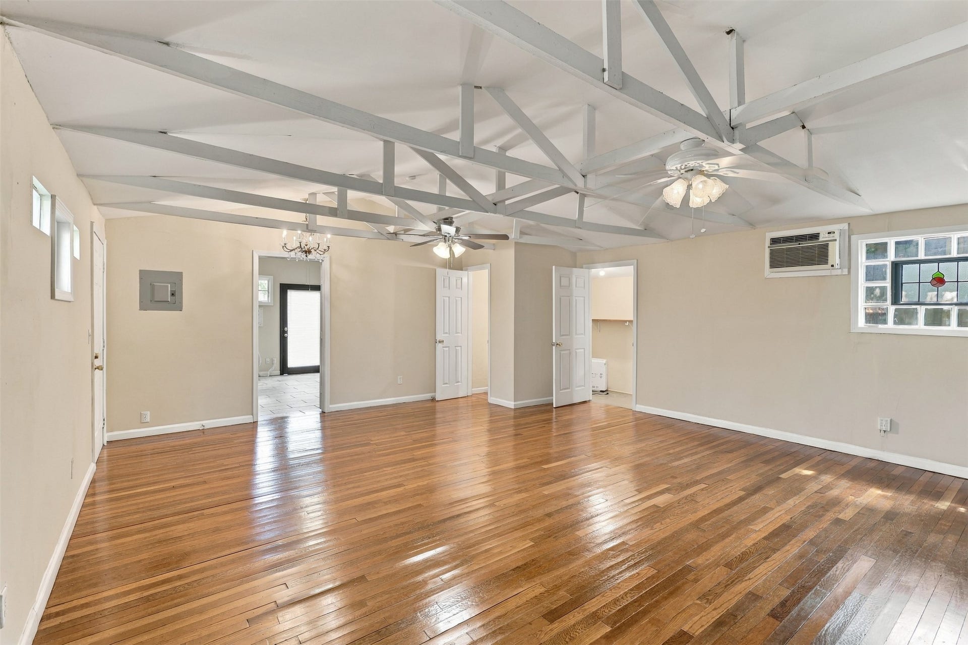 4505 Larch Lane, #C, Bellaire, TX 77401 4505 Larch Lane, #C, Bellaire, TX 77401