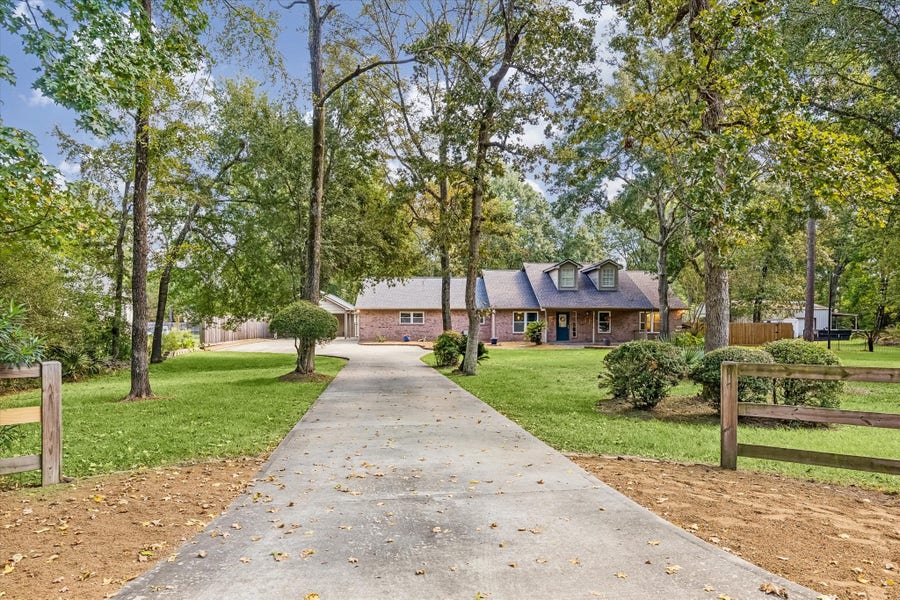 Property photo for 40302 Pipestone Road, Magnolia, TX