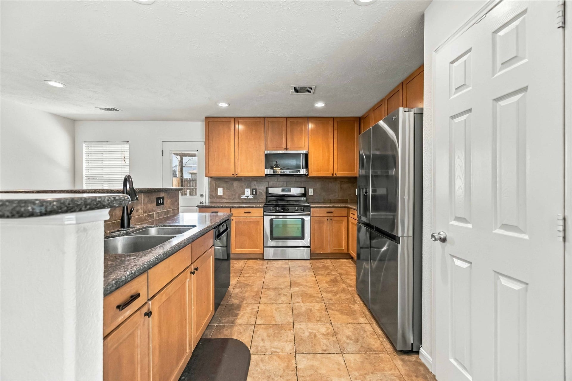 16011 Arapaho Bend Lane, Cypress, TX 77429 16011 Arapaho Bend Lane, Cypress, TX 77429