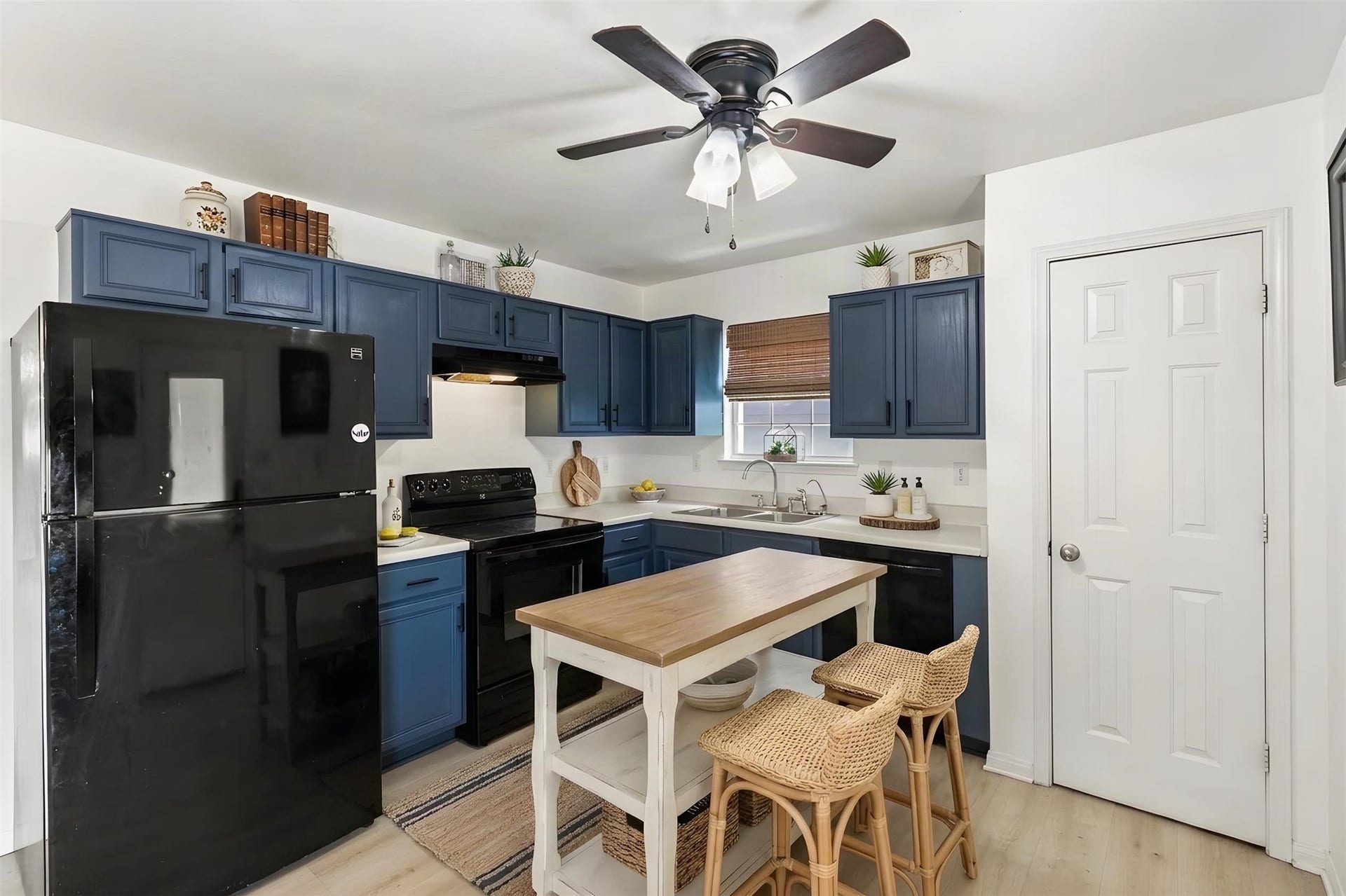 308 Sea Bean Street, Surfside Beach, TX 77541 This photo has been virtually staged. Furniture and dcor shown are for illustrative purposes only and are not included in the sale.