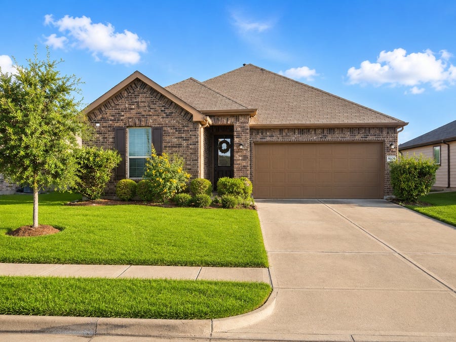 Property photo for 6020 Osprey Drive, Rosenberg, TX