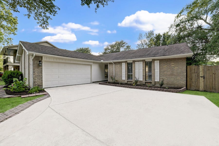 Property photo for 3918 Cypressdale Drive, Spring, TX
