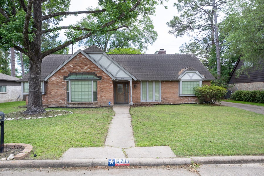 Property photo for 5711 Olympia Fields Lane, Houston, TX