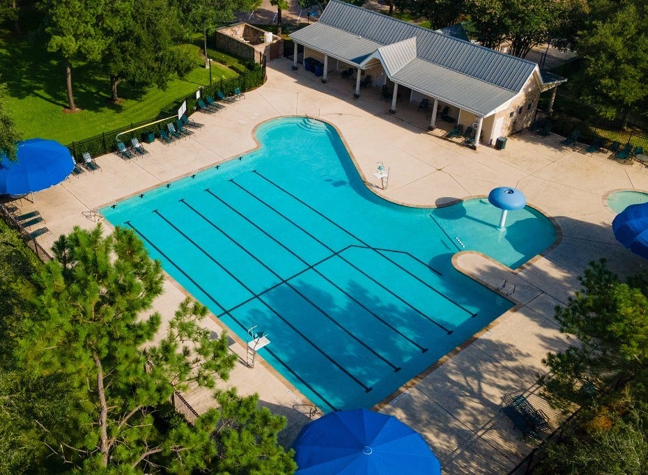 Pool and clubhouse
