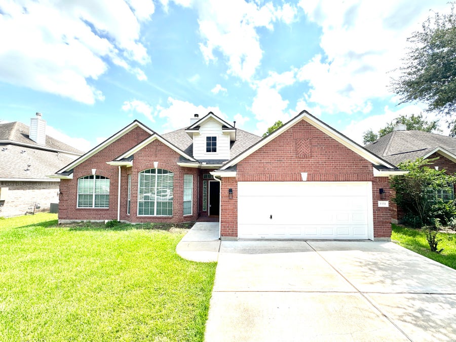 Property photo for 3351 Lakeway Lane, Pearland, TX