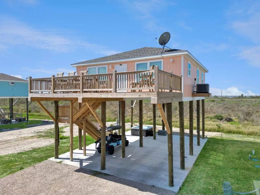 Property photo for 1103 Waco, Gilchrist, TX