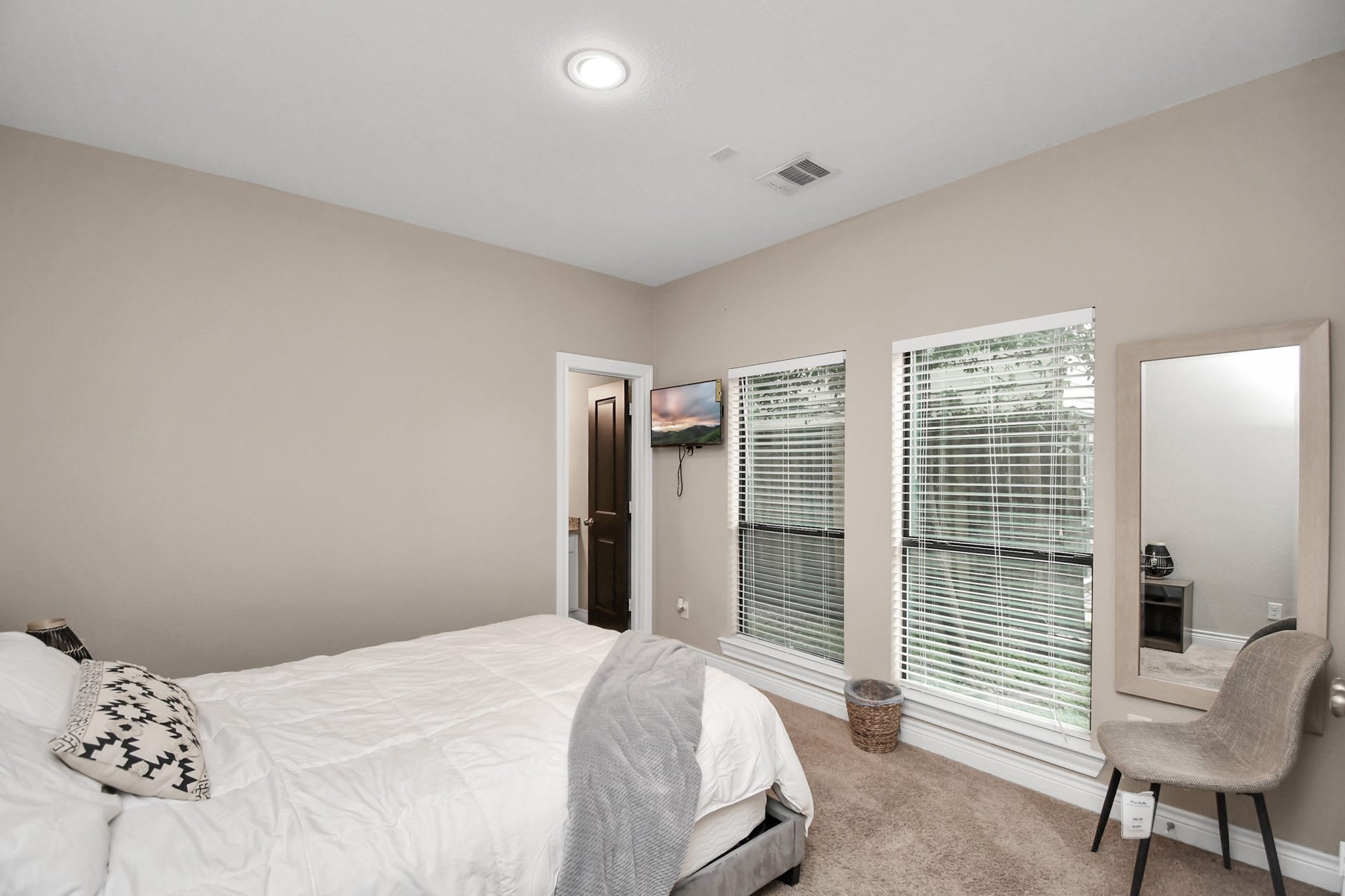 2nd Bedroom