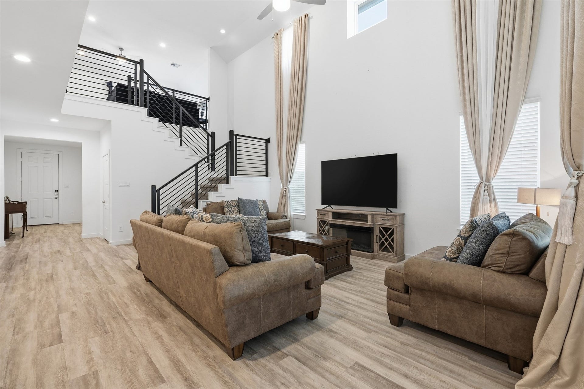 322 Westlake Terrace Drive, Conroe, TX 77304 322 Westlake Terrace Drive, Conroe, TX 77304