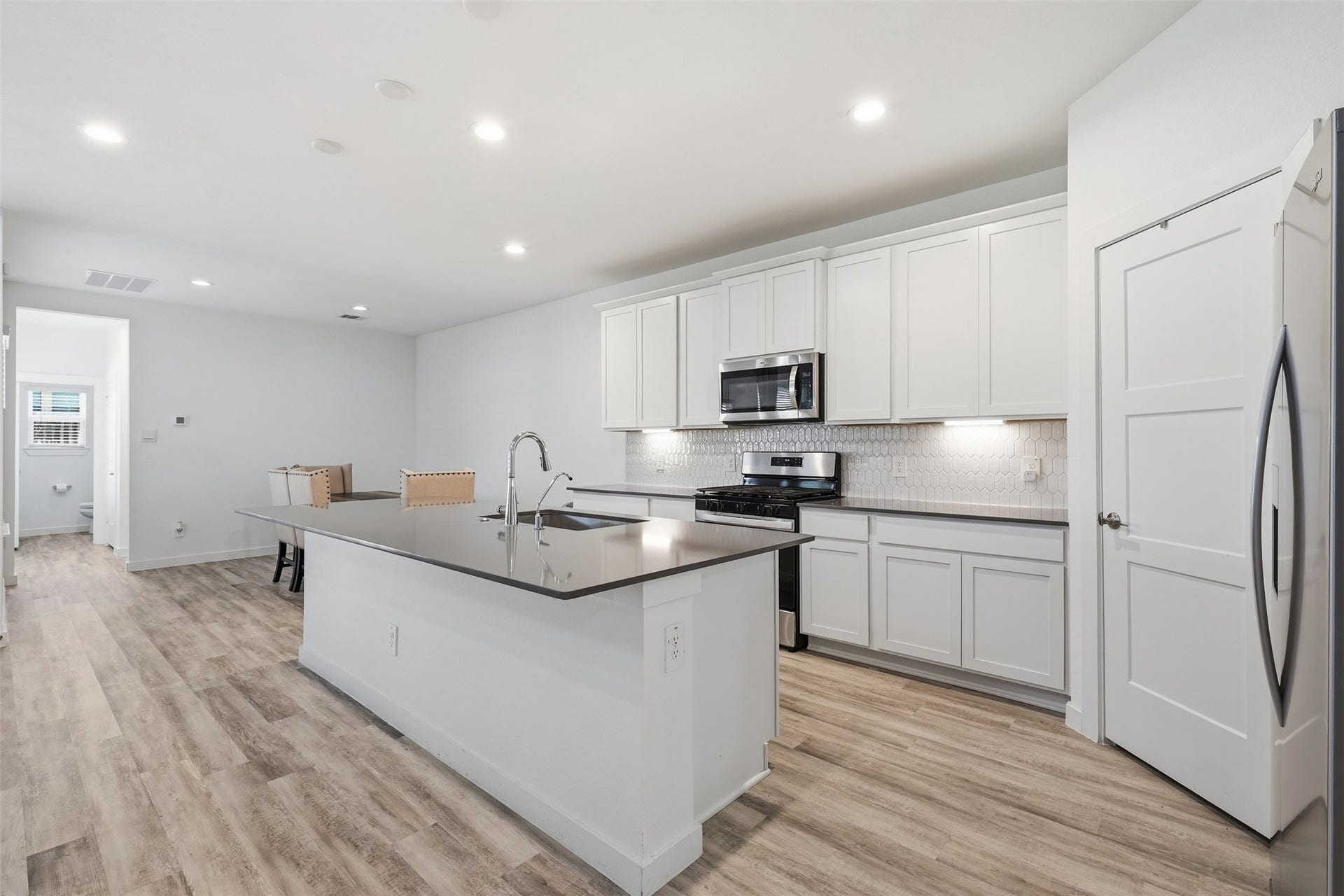 322 Westlake Terrace Drive, Conroe, TX 77304 322 Westlake Terrace Drive, Conroe, TX 77304