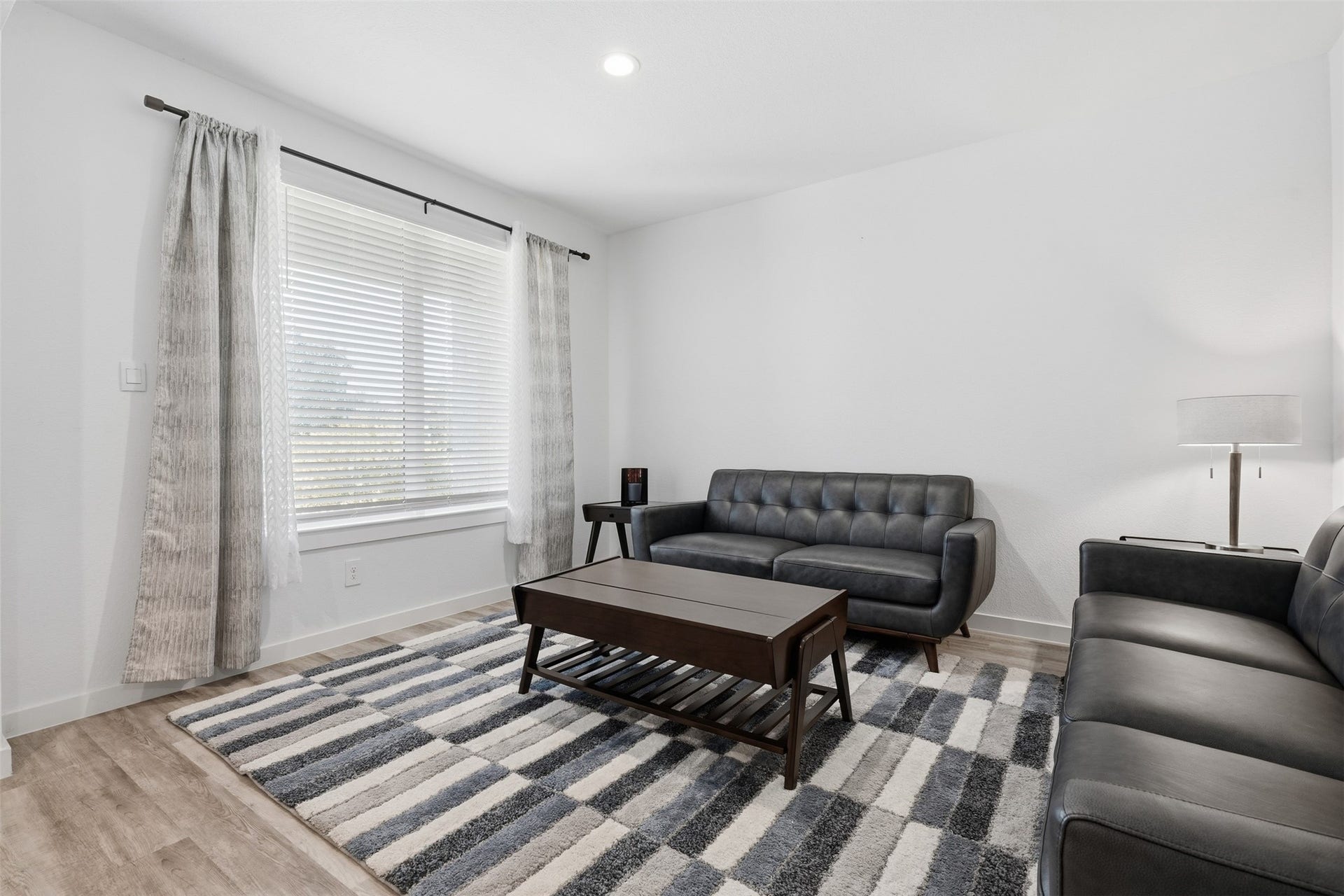 322 Westlake Terrace Drive, Conroe, TX 77304 Formal Living space can be used as an office.