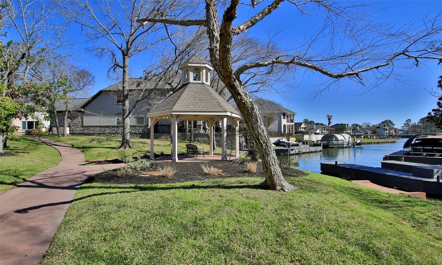 Property photo for 26 Winthrop Harbor Court, Montgomery, TX