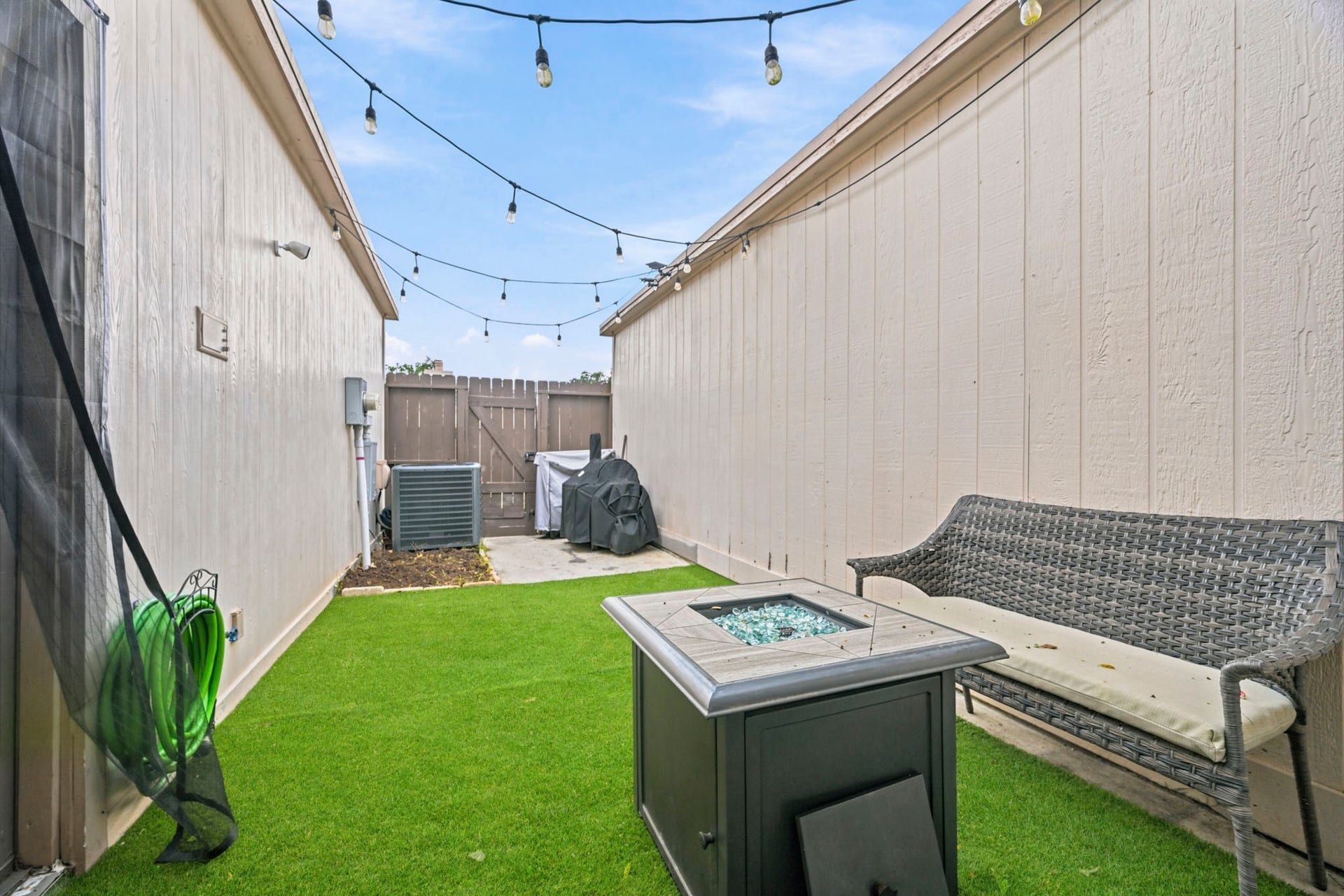 2931 Camelot Lane, Missouri City, TX 77459 2931 Camelot Lane, Missouri City, TX 77459