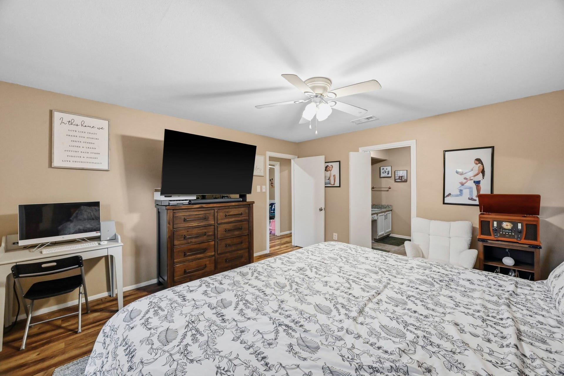 2931 Camelot Lane, Missouri City, TX 77459 2931 Camelot Lane, Missouri City, TX 77459