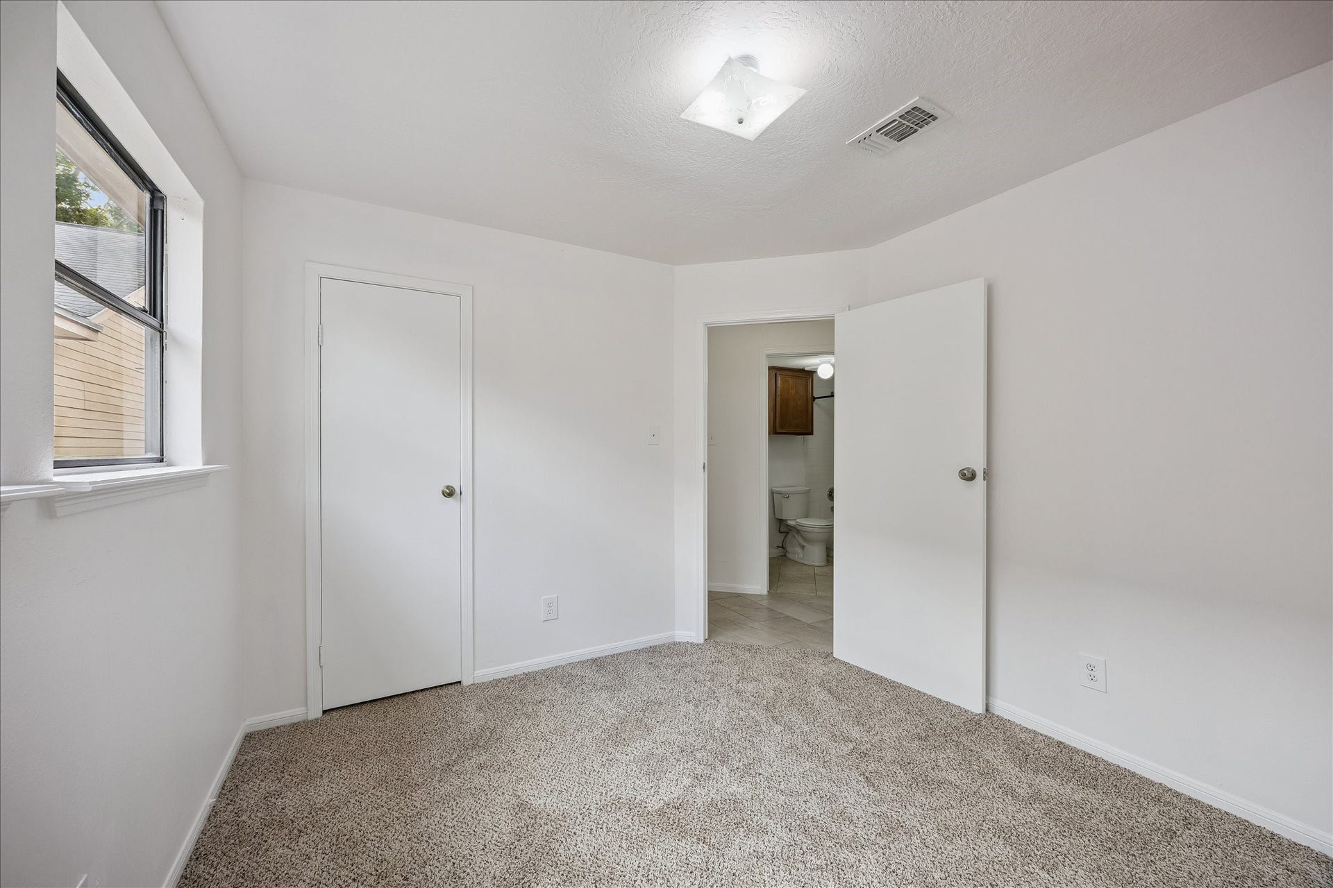 5813 Guadalupe Drive, Dickinson, TX 77539 5813 Guadalupe Drive, Dickinson, TX 77539