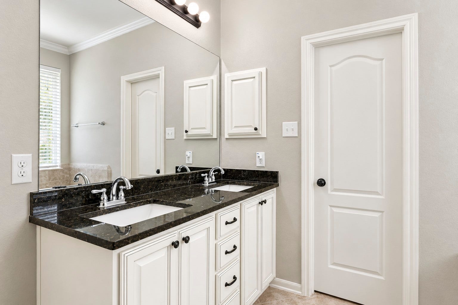 115 Red Eagle Court, Montgomery, TX 77316
